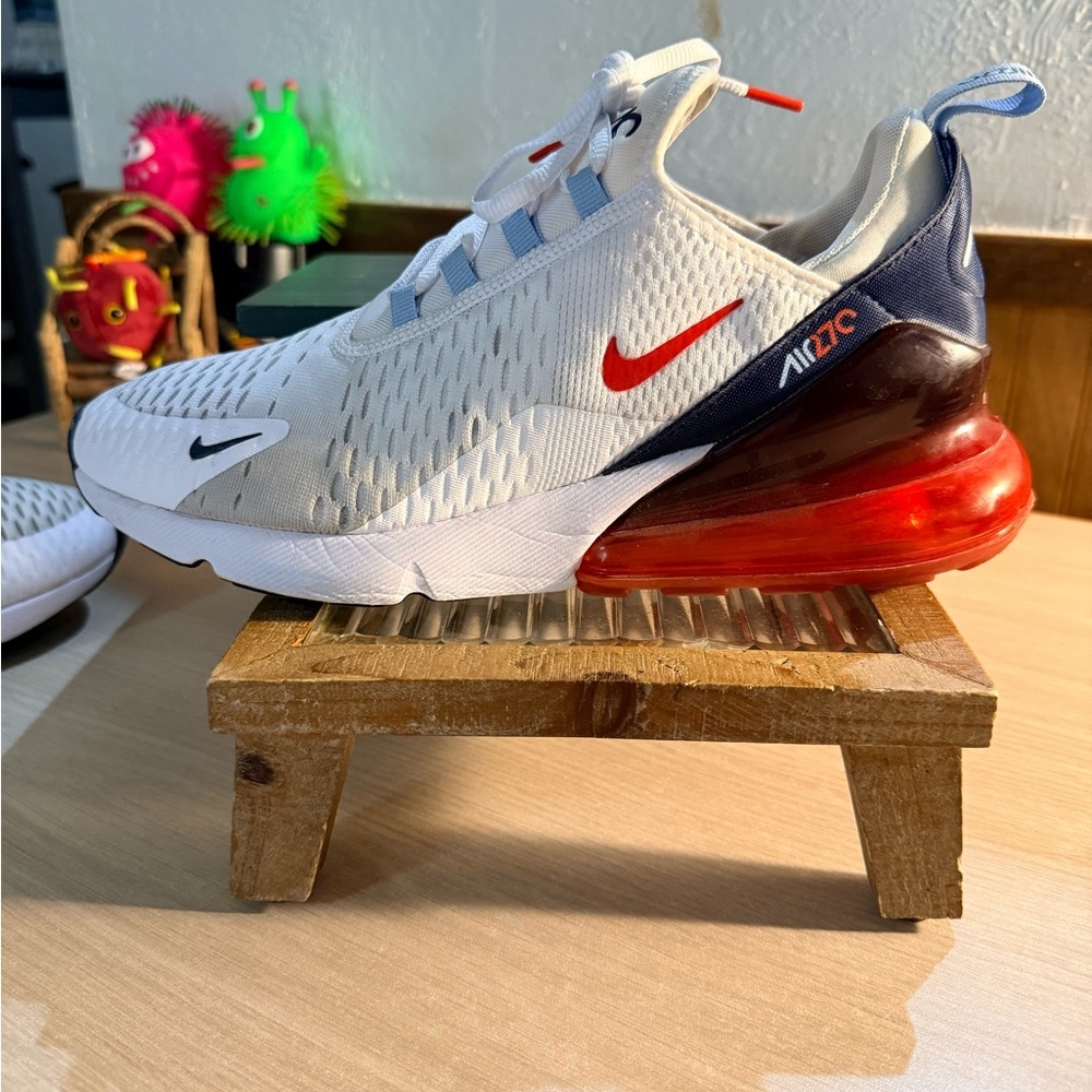 Nike Air Max 270 White, Red & Blue - Picture 4 of 10